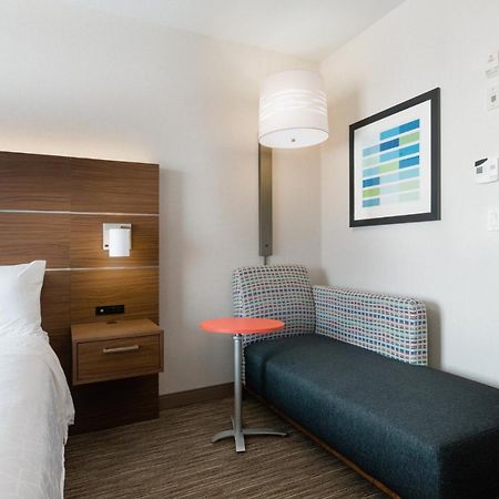Holiday Inn Express Grande Prairie By Ihg Exteriér fotografie