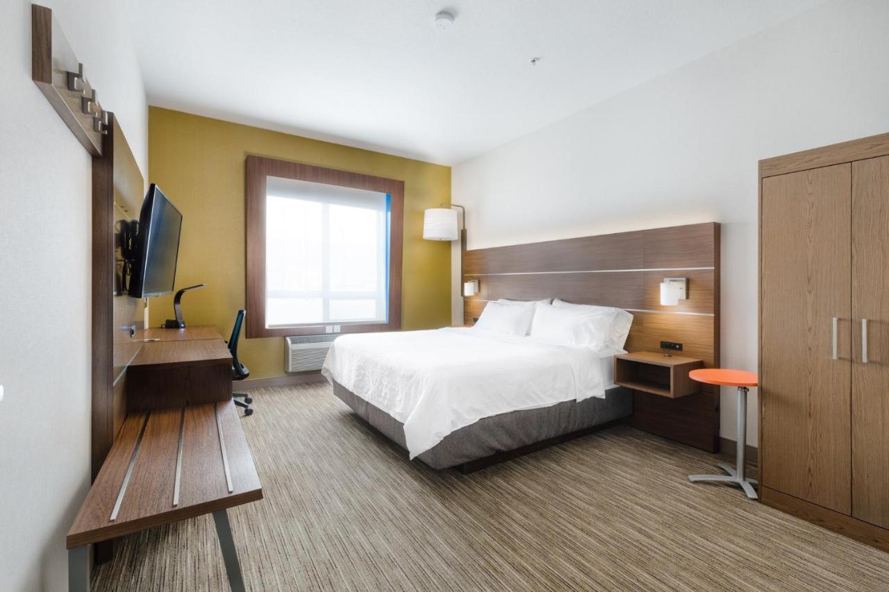 Holiday Inn Express Grande Prairie By Ihg Exteriér fotografie