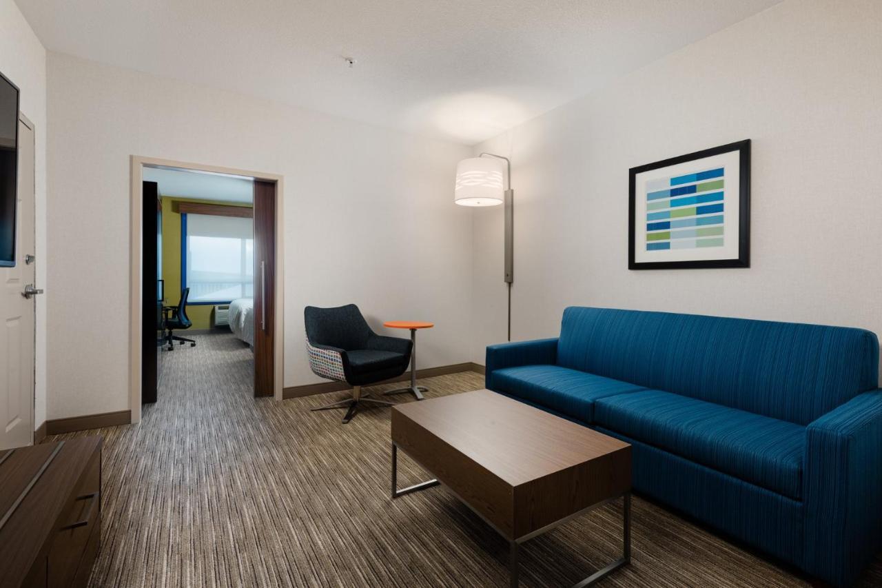Holiday Inn Express Grande Prairie By Ihg Exteriér fotografie