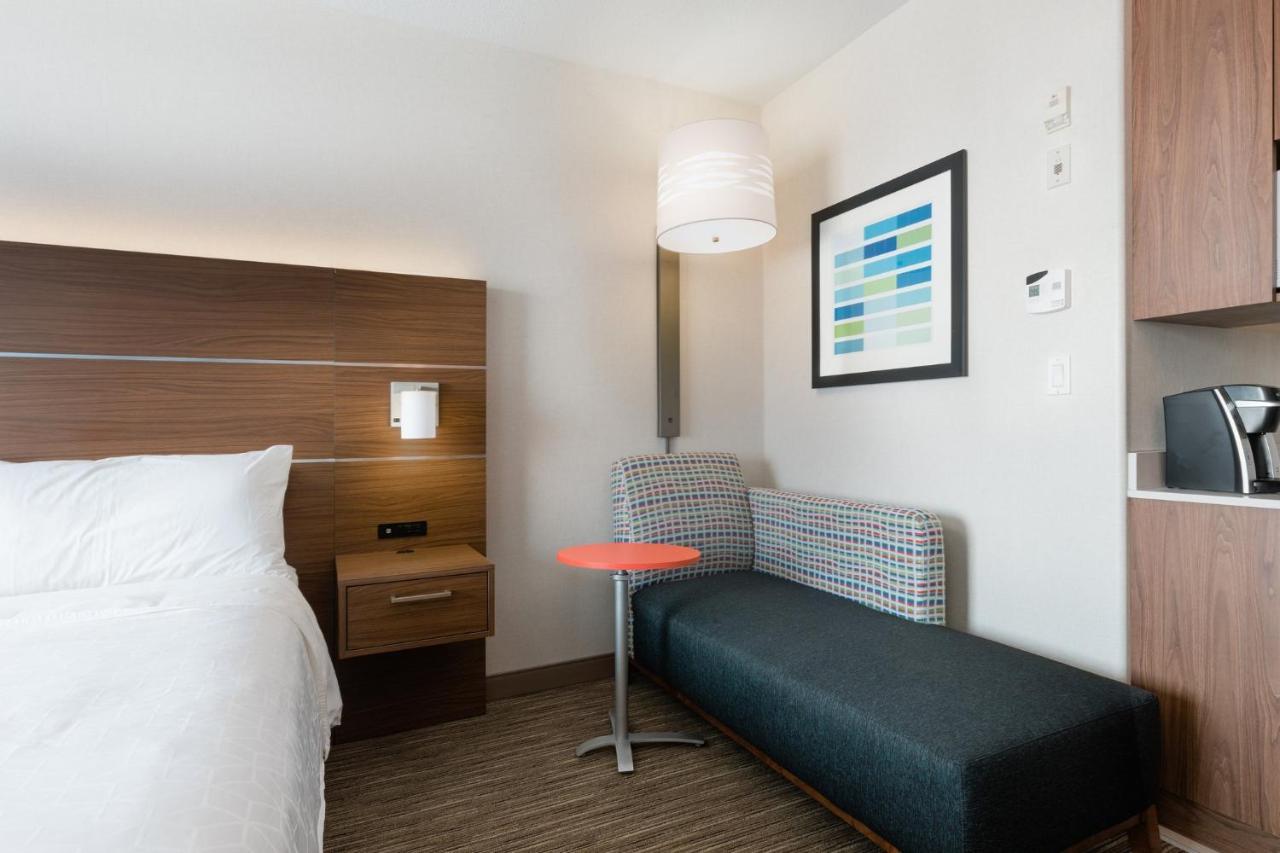 Holiday Inn Express Grande Prairie By Ihg Exteriér fotografie