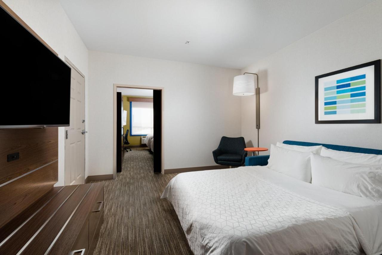 Holiday Inn Express Grande Prairie By Ihg Exteriér fotografie