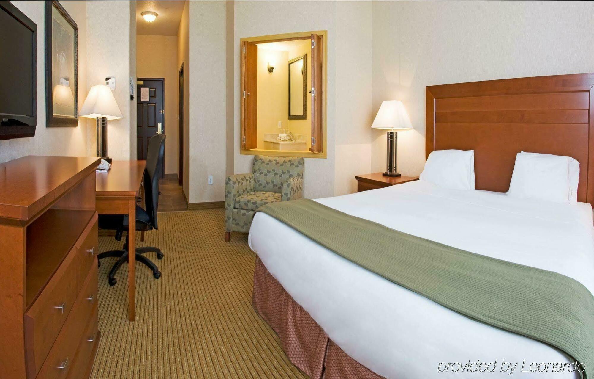 Holiday Inn Express Grande Prairie By Ihg Exteriér fotografie
