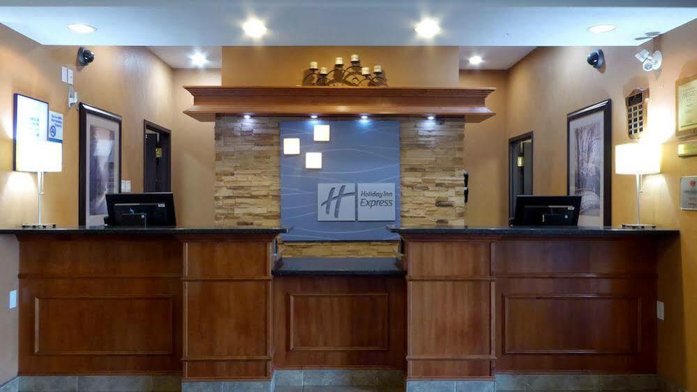 Holiday Inn Express Grande Prairie By Ihg Exteriér fotografie