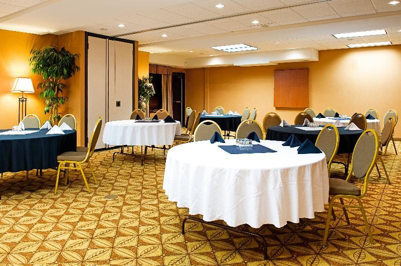Holiday Inn Express Grande Prairie By Ihg Exteriér fotografie